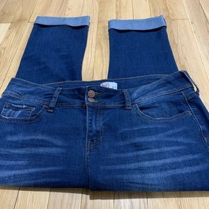NWOT SO cropped cuffed jeggings